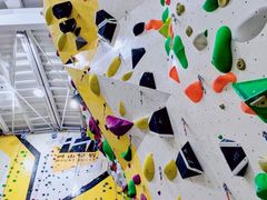 -问山MountQuest攀岩馆