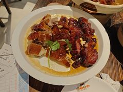 鸳鸯叉烧拼烧鹅-广府乡下·饭庄(新港东路店)