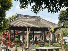 -周老三跷脚牛肉·全牛火锅(非遗传承店)