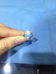 -威德钻石-克拉钻大本营(南京东路店)