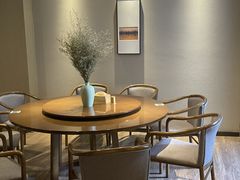 -杭州西湖湖滨银泰亚朵酒店