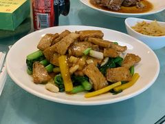 鲜菌煮鱼腐-宜宾海鲜酒家·三十年老字号