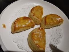 -河畔春天时尚餐厅