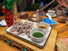-娜仁图雅蒙古美食村(33小镇店)