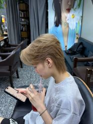 -藤野造型专业烫染接发