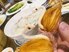 天鹅榴莲酥-北部湾鼎盛茶楼(银滩店)