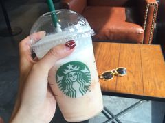 -星巴克(济南美莲广场店)