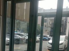 -喜鹊愉家酒店(郑州曼哈顿博览中心地铁站店)