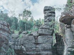 -梭布垭石林景区