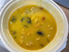 金汤酥肉酸辣米线-云海肴·汽锅鸡·云南代表菜(天山百盛优客店)