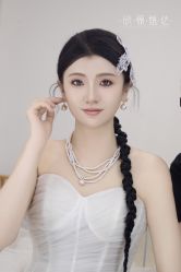 -欣薇婚纱(新源乐汇城店)