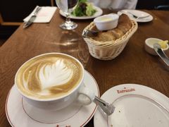 餐前包-Entrecôte 法国牛扒馆(保利·时光里店)