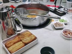 -左庭右院鲜牛肉火锅(浦江欢乐颂店)