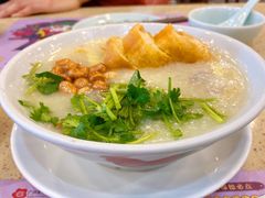 荔湾艇仔粥-点都德(龙之梦店)