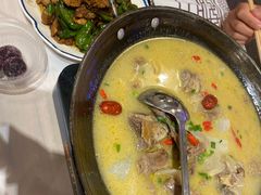 -霄汉牛三鲜湖北砂锅菜(万松园2店)