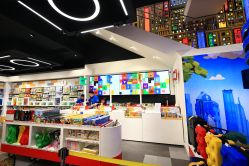 -乐高品牌旗舰店(人民广场店)