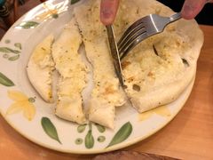 蒜香烤饼-萨莉亚意式餐厅(深圳北站店)