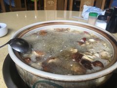 -东巴谷野生菌火锅餐厅
