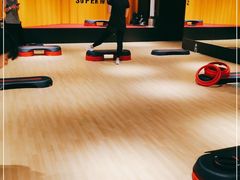 -超级猩猩健身·私教(上海体育场店)