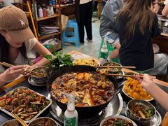 -鸿顺老铁锅美蛙鱼府(解放碑店)