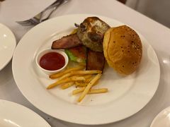 蓝纹干熟牛肉芝士汉堡-摩根扒房(桐梓林店)