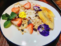 香蕉谷物鲜花酸奶-MIKAKU(万达广场上海宝山店)