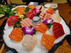 -青瓦餐厅·生鱼片·韩园烤肉(西塔店)