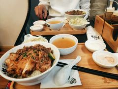 -熊吞·大碗丼烧肉饭(济宁万达广场店)