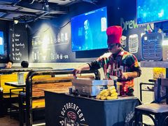 -麦凯伦烧烤·精酿超级工厂店(金桥总店)