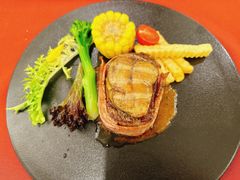 培根牛排托鹅肝-红房子西菜馆(淮海中路店)