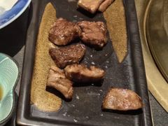 -铭牛烧肉·和牛海鲜自助(高新月牙湖店)