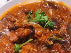 小鸡蘑菇炖粉条-四姐妹东北饺子(沙尾路店)