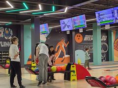-极限PLAY运动娱乐新世界·团建派对表演休闲馆·室内高空游乐园