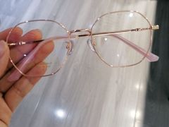 -宏宇眼镜蔡司依视路折扣店(兆佳眼镜城店)