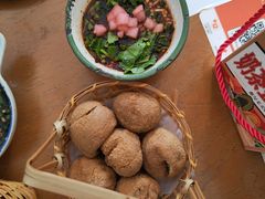 -包整·丝娃娃(一览甲秀楼风景店)