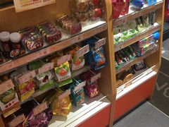 零售区-来伊份(登云路店)