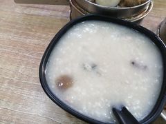 皮蛋瘦肉粥-吃不亏特色包子(三峡广场店)