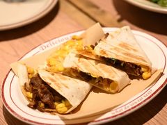 -玛格萝妮比萨屋(四平店)