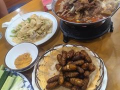 -鹤乡东北菜(崮山路店)