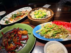 -粤·向群饭店(麓景路店)