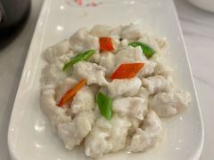 白蹦鱼丁-鸿宾楼(展览馆路店)