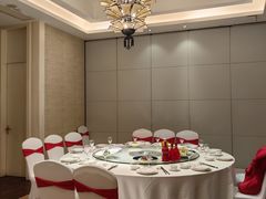 -双子楼大酒店(城开国际写字楼店)