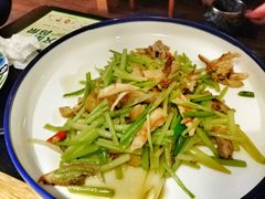 -臻吃客主题餐厅(人民路店)