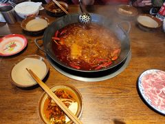 -萍姐火锅·公路夜市(武汉首店)