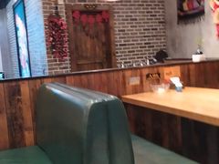 卡座-巴土人家恩施菜馆(古德寺店)