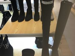 -hotwind热风(中贸广场店)