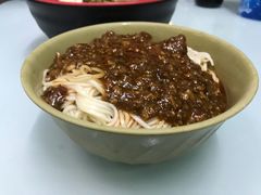 炸酱面-食惠里小笼包面馆(越秀店)