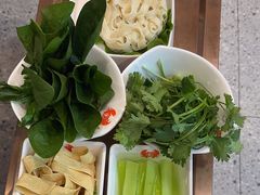 -七欣天香辣蟹火锅(闵行浦江欢乐颂店)