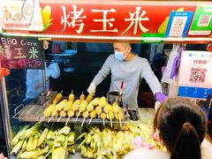-六合夜市