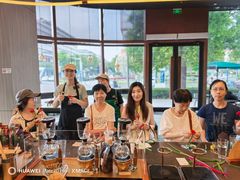 -星巴克臻选(上海虹桥新天地三店)